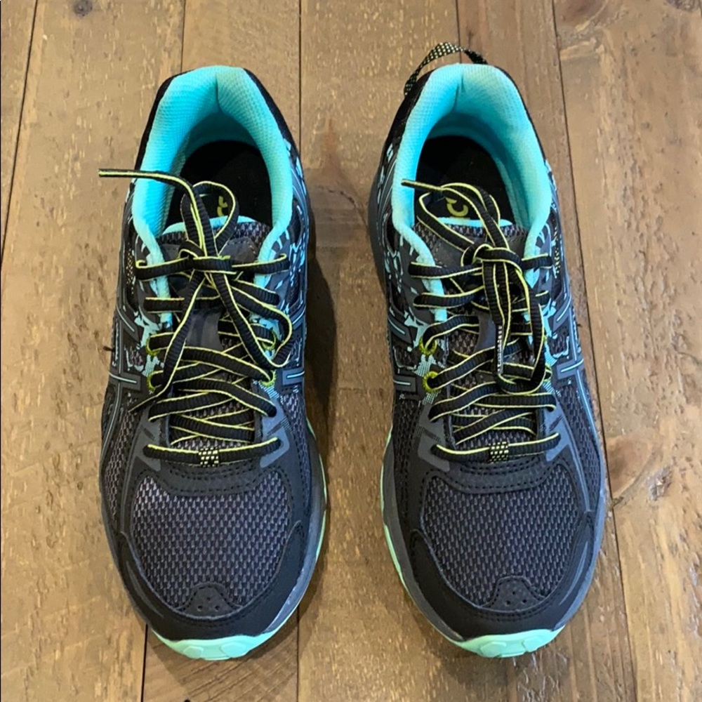 ASICS Women’s Gel-Venture 6